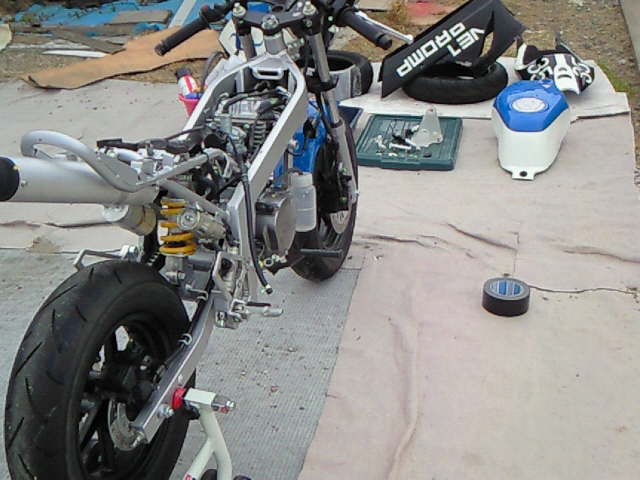 今日はバイクの整備